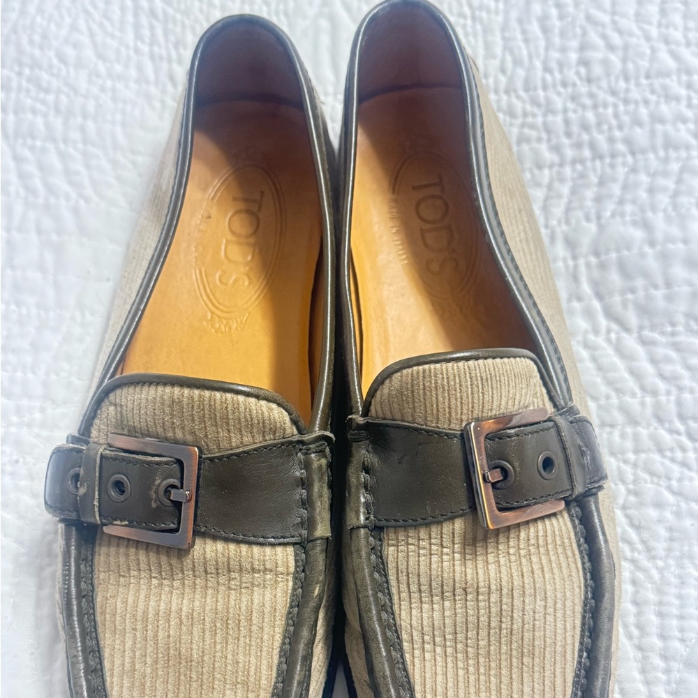 Tod's Women's Olive and Beige Driving Loafers with Buckle Detail Size 6.5